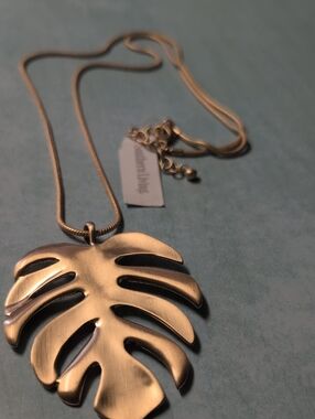 Southern Living Monstera Deliciosa Necklace In Gold.